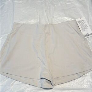 Lululemon ribbed softstreme HR shorts